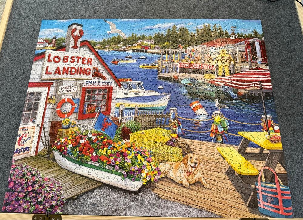 White Mountain “Lobster Landing” puzzle